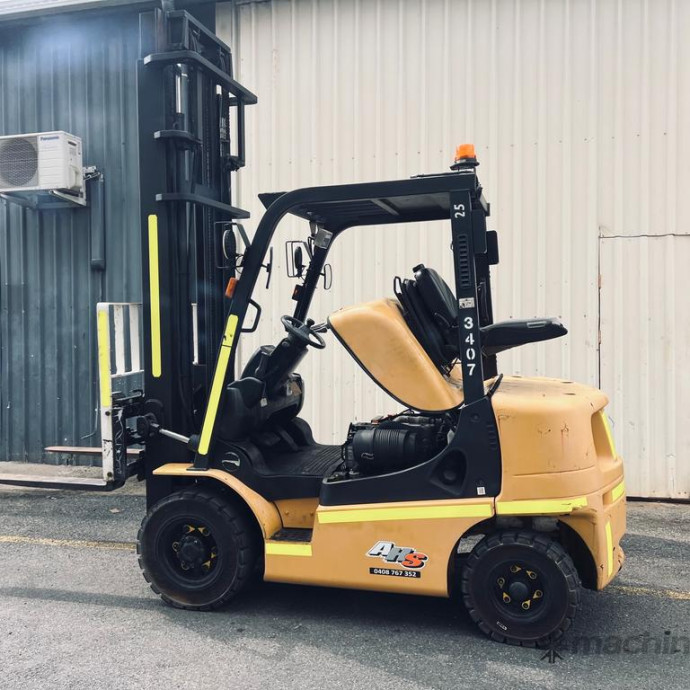 Used Diesel Forklift 2500kg